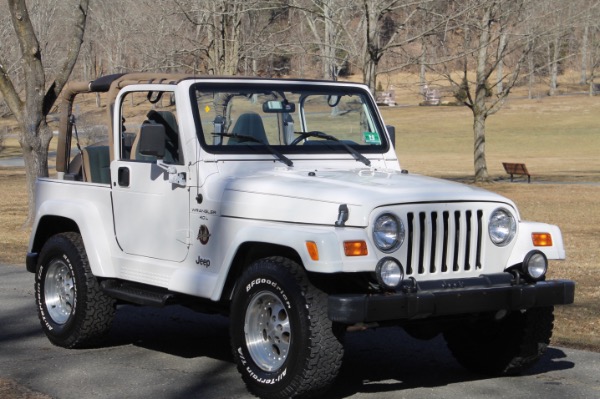 Used-1999-Jeep-Wrangler-Sahara