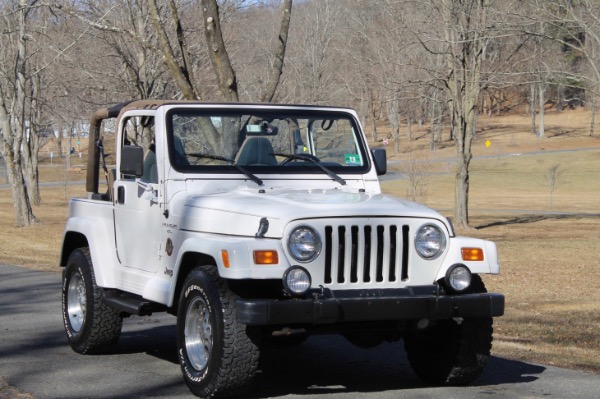 Used-1999-Jeep-Wrangler-Sahara