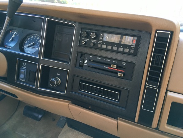 Used-1987-Jeep-Comanche-Pioneer