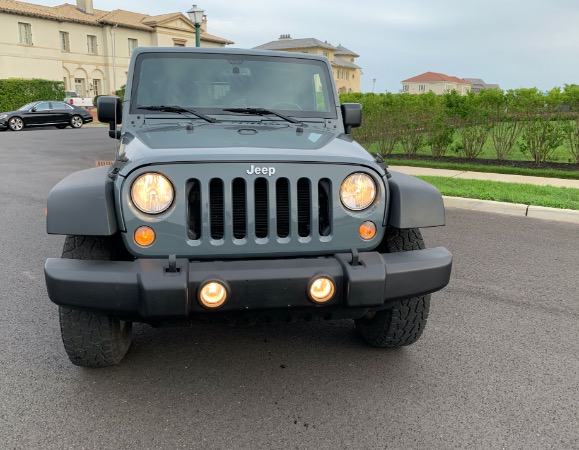 Used-2015-Jeep-Wrangler-Unlimited-Sport