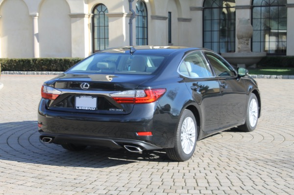 Used-2017-Lexus-ES-350