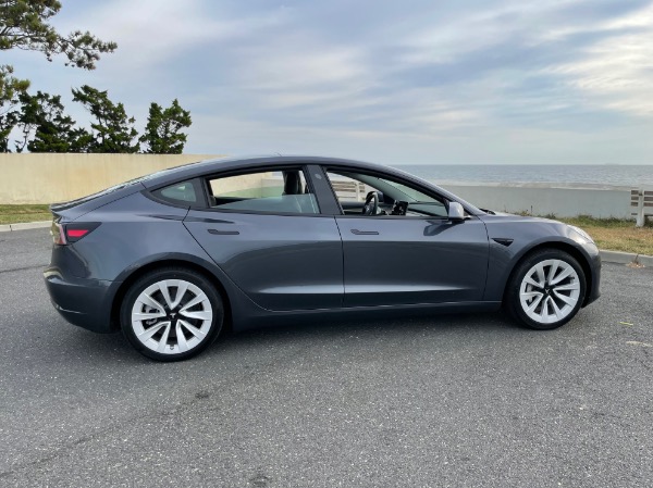 Used-2021-Tesla-Model-3-Standard-Range-Plus